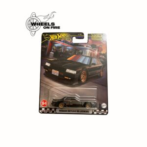 NISSAN SKYLINE RS (KDR30)